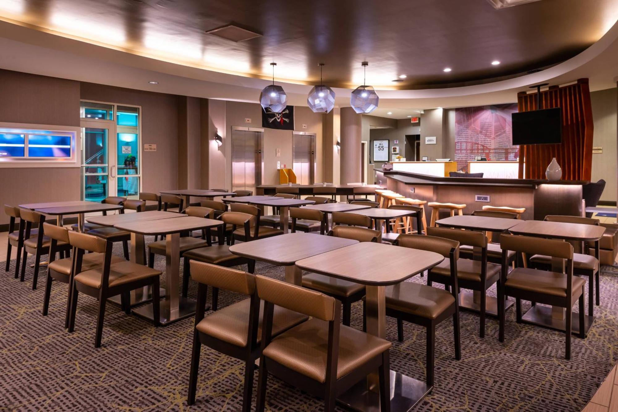 Springhill Suites By Marriott Pittsburgh North Shore Exterior foto