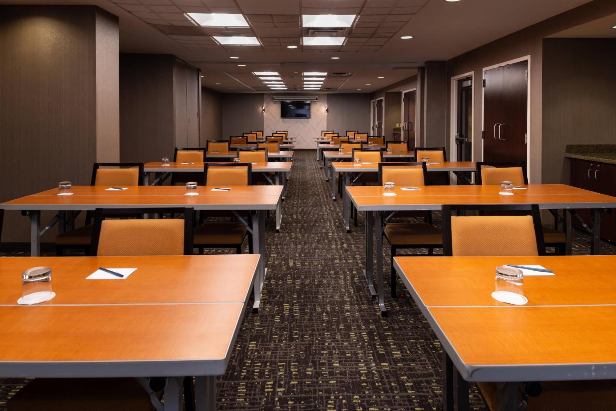 Springhill Suites By Marriott Pittsburgh North Shore Exterior foto